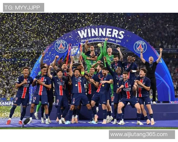 巴黎与曼联欧冠对决前瞻精彩集锦回顾两队历史交锋